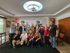 Bapak Sukarno, SE Ketua DPP AWI-Aliansi Wartawan Indonesia Mengadakan Rapat Persiapan Kongres AWI IV di Jakarta